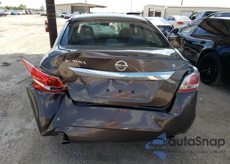 2015 Nissan Altima 2.5 из США, поврежденный, VIN 1N4AL3APXFN404854